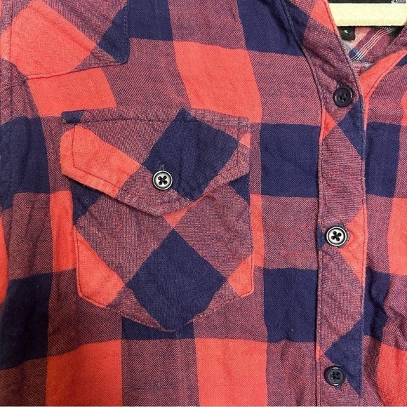 Rails Plaid Button-Down Shirt in Red and Navy Size Small - Picture 5 of 6